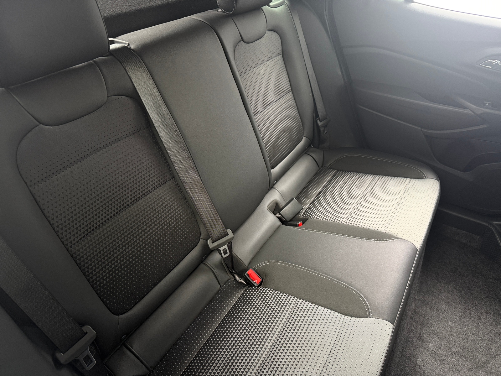 Thumbnail: 2025 Chevrolet Trax - 6