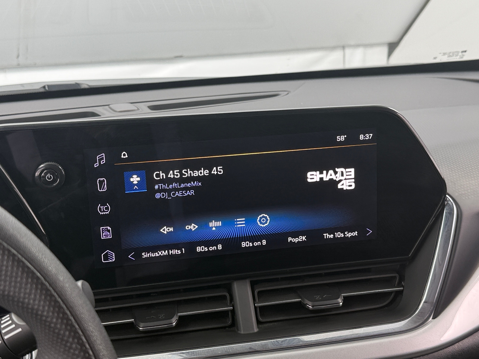 Thumbnail: 2025 Chevrolet Trax - 4