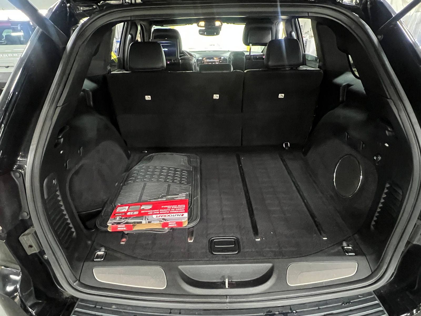 Thumbnail: 2017 Jeep Grand Cherokee - 6