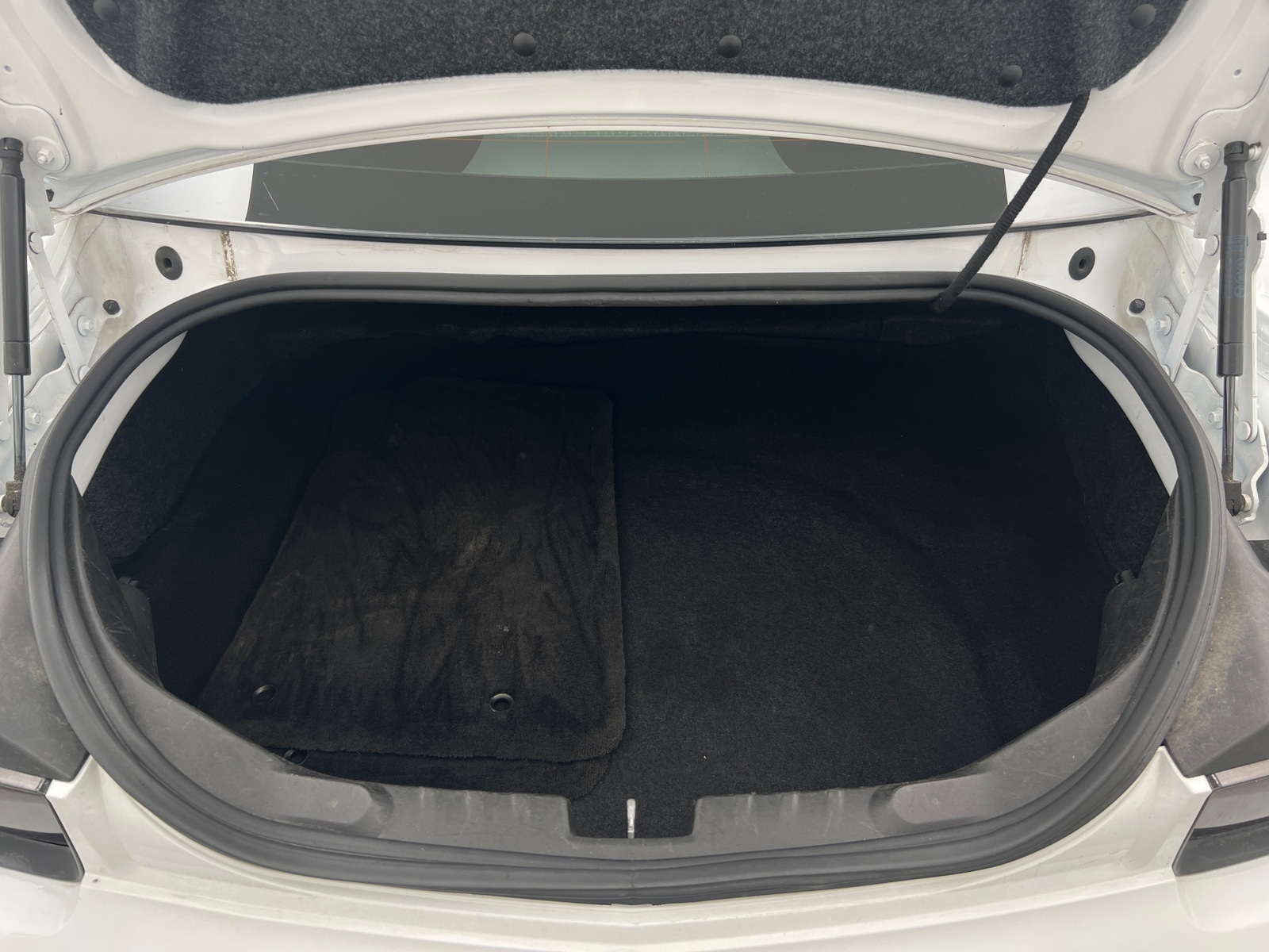 Thumbnail: 2011 Chevrolet Camaro - 5