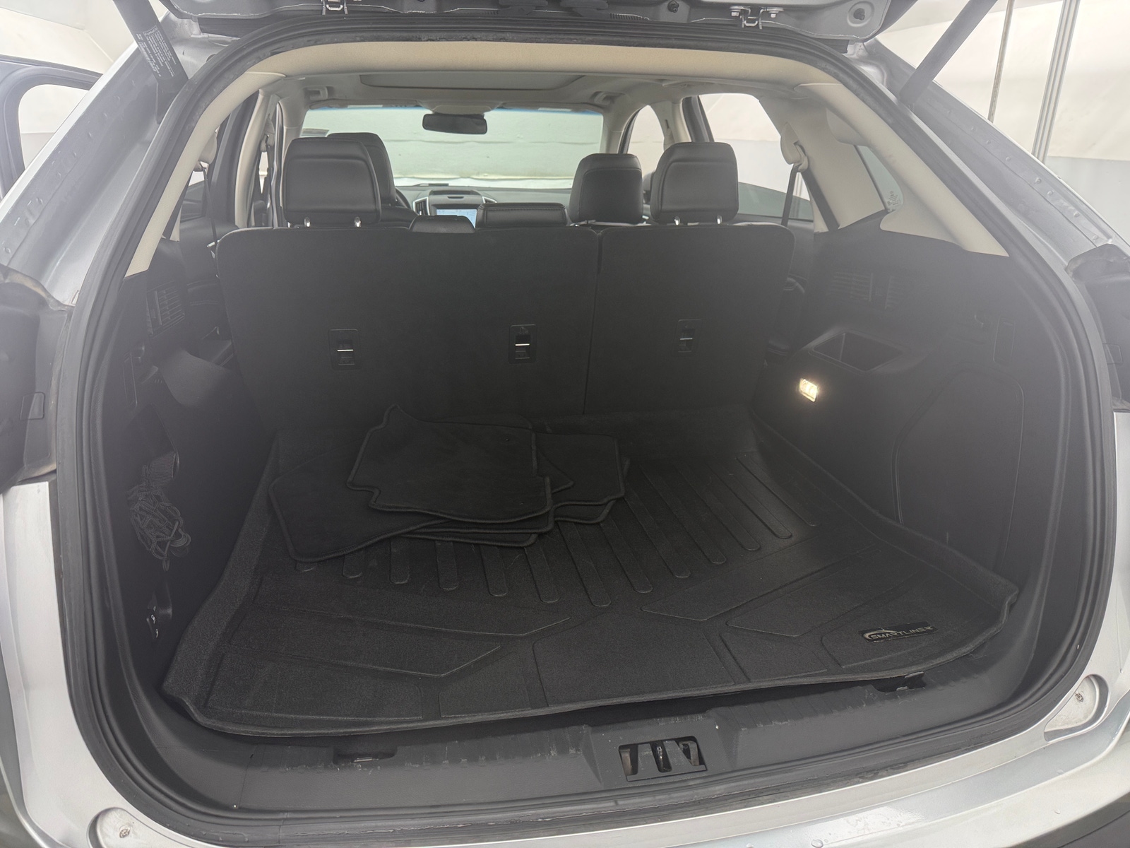 Thumbnail: 2020 Ford Edge - 6