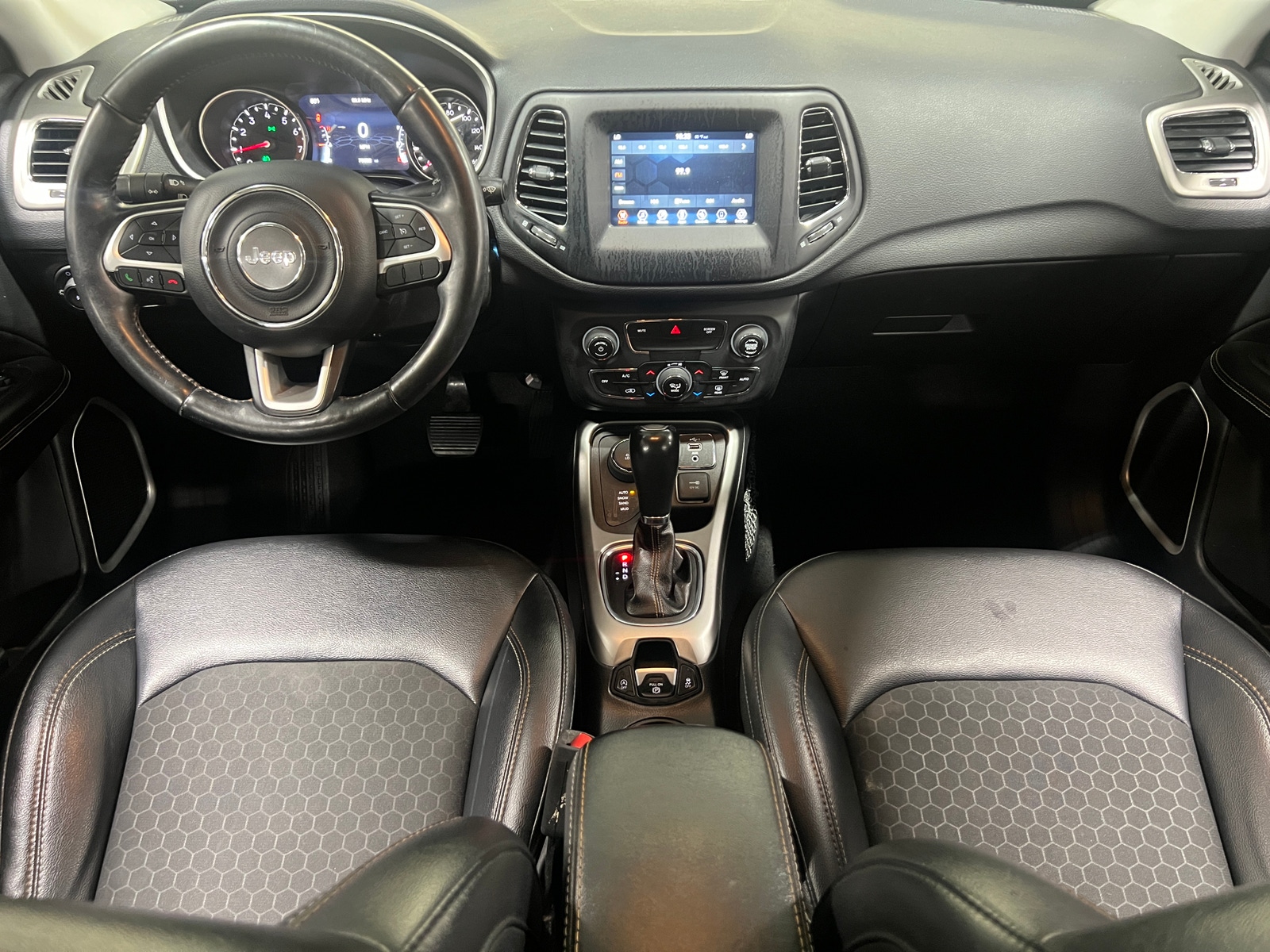 Thumbnail: 2019 Jeep Compass - 3