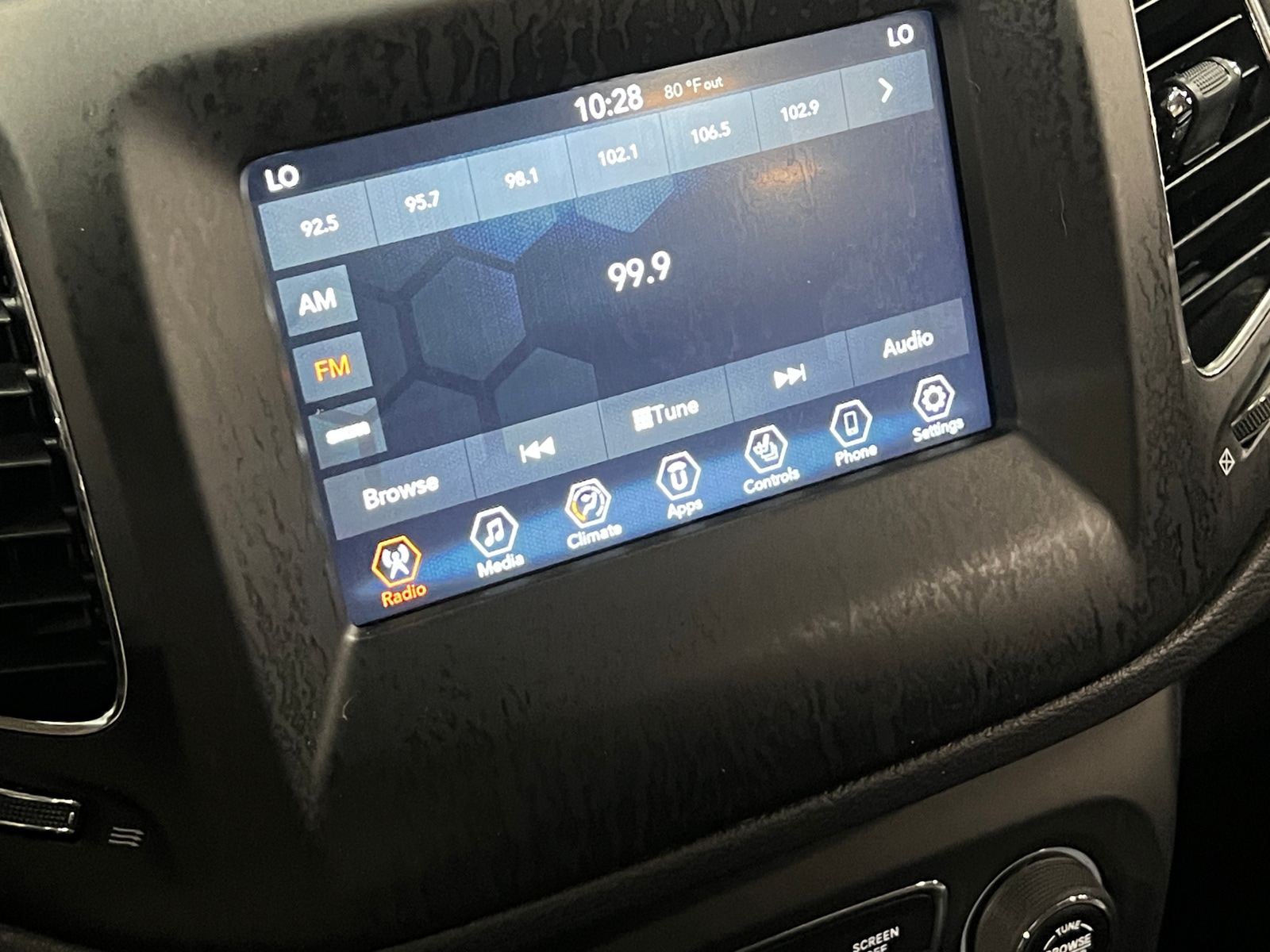 Thumbnail: 2019 Jeep Compass - 4