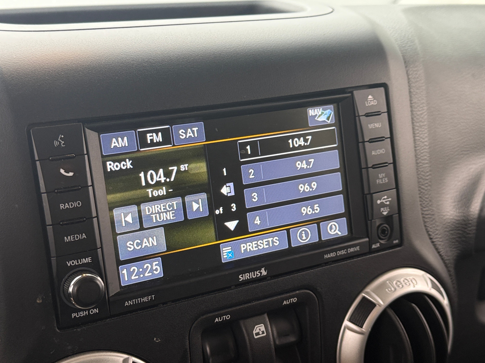 Thumbnail: 2018 Jeep Wrangler - 4