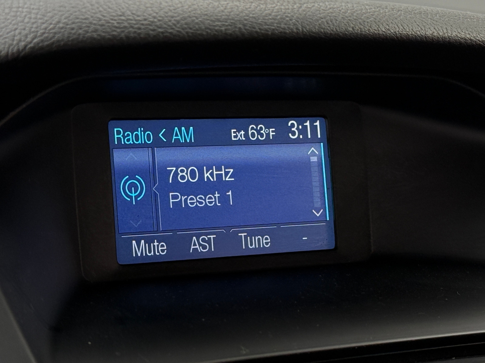 Thumbnail: 2013 Ford Focus - 4