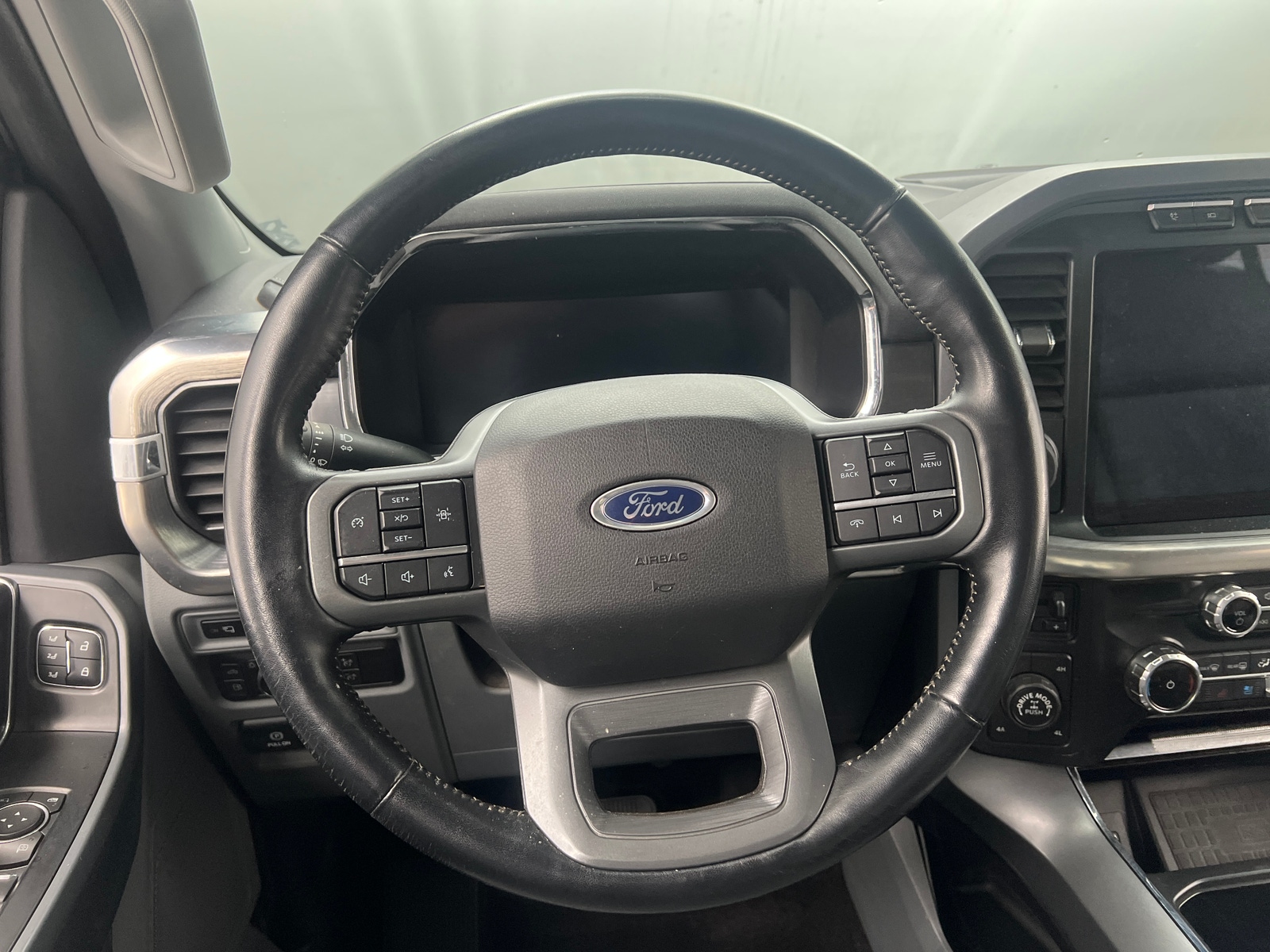 Thumbnail: 2022 Ford Econoline - 4