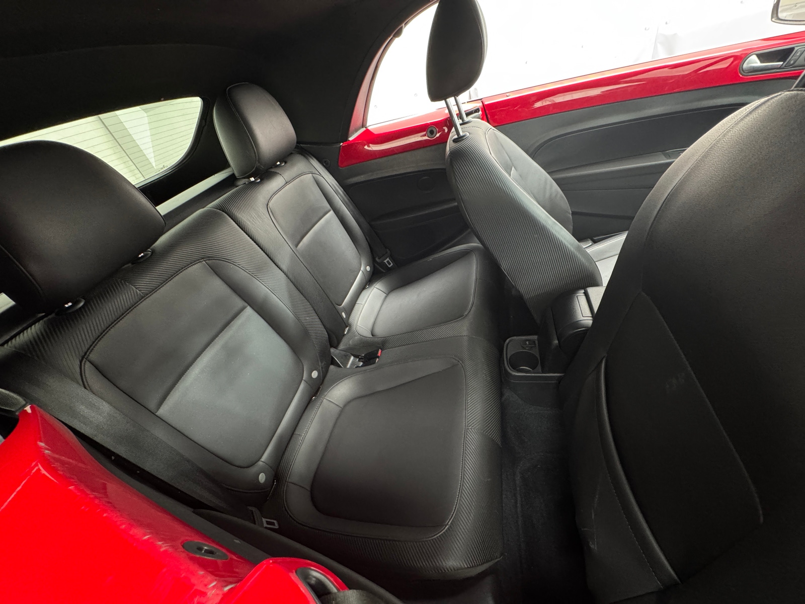 Thumbnail: 2017 Volkswagen Beetle - 6