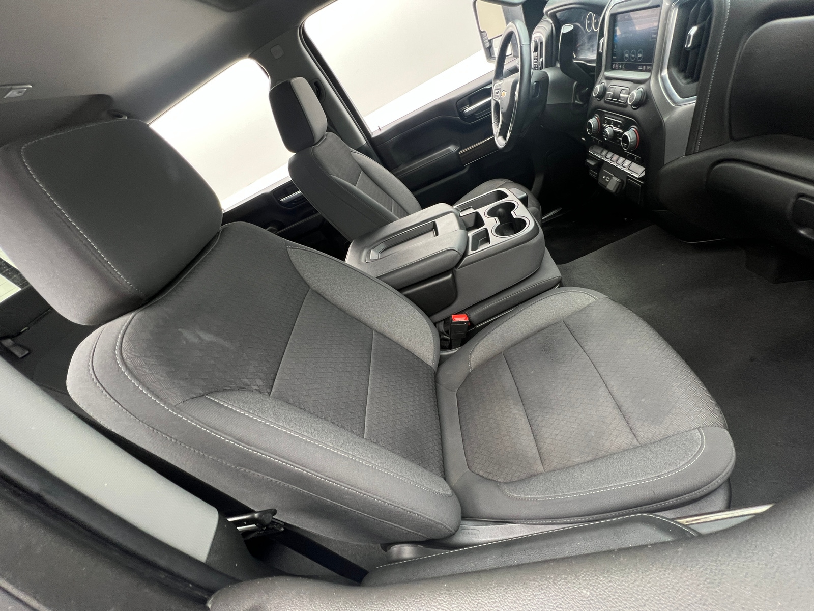 Thumbnail: 2022 Chevrolet Silverado 2500 - 2