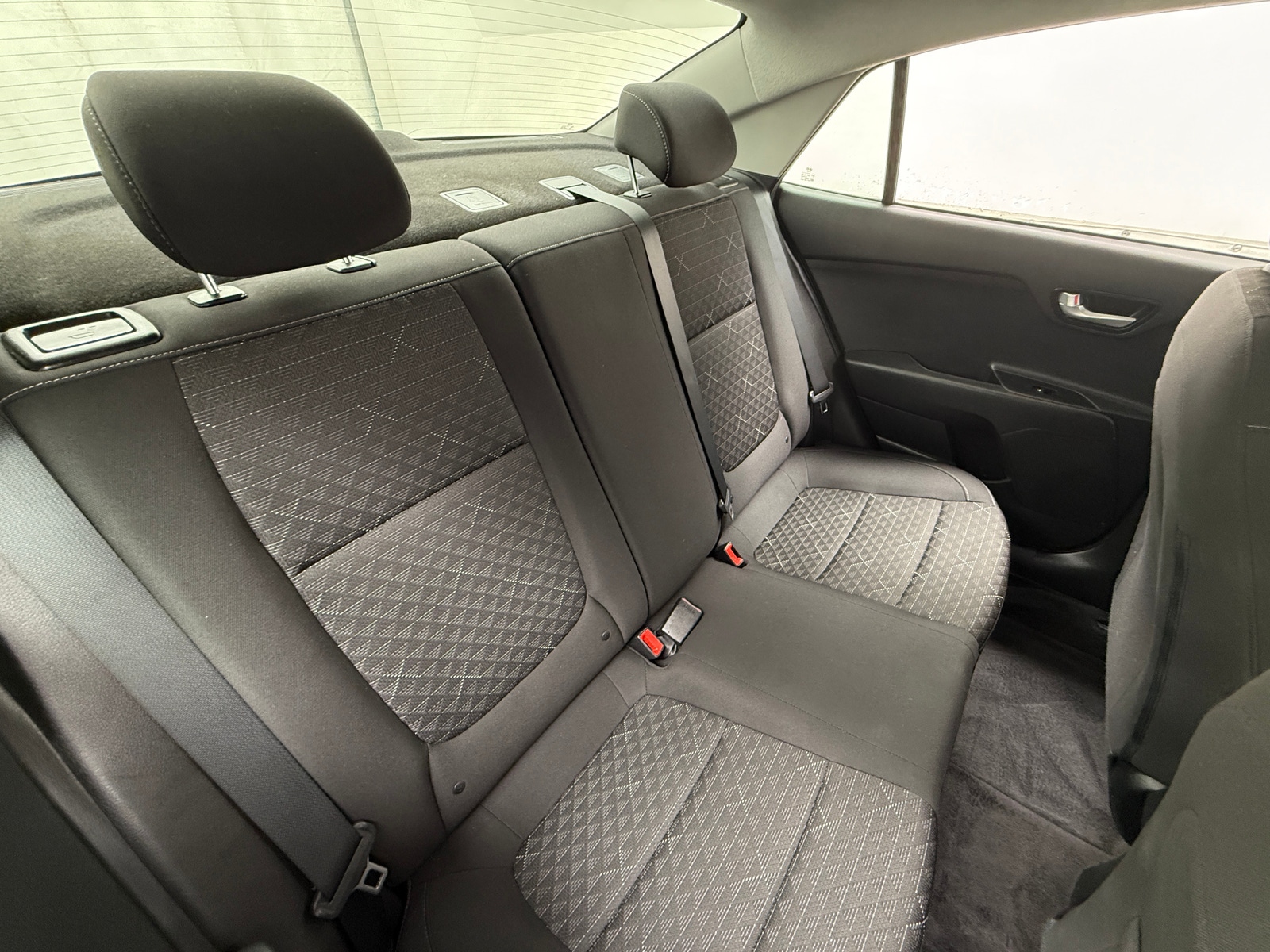 Thumbnail: 2021 Kia Rio - 6