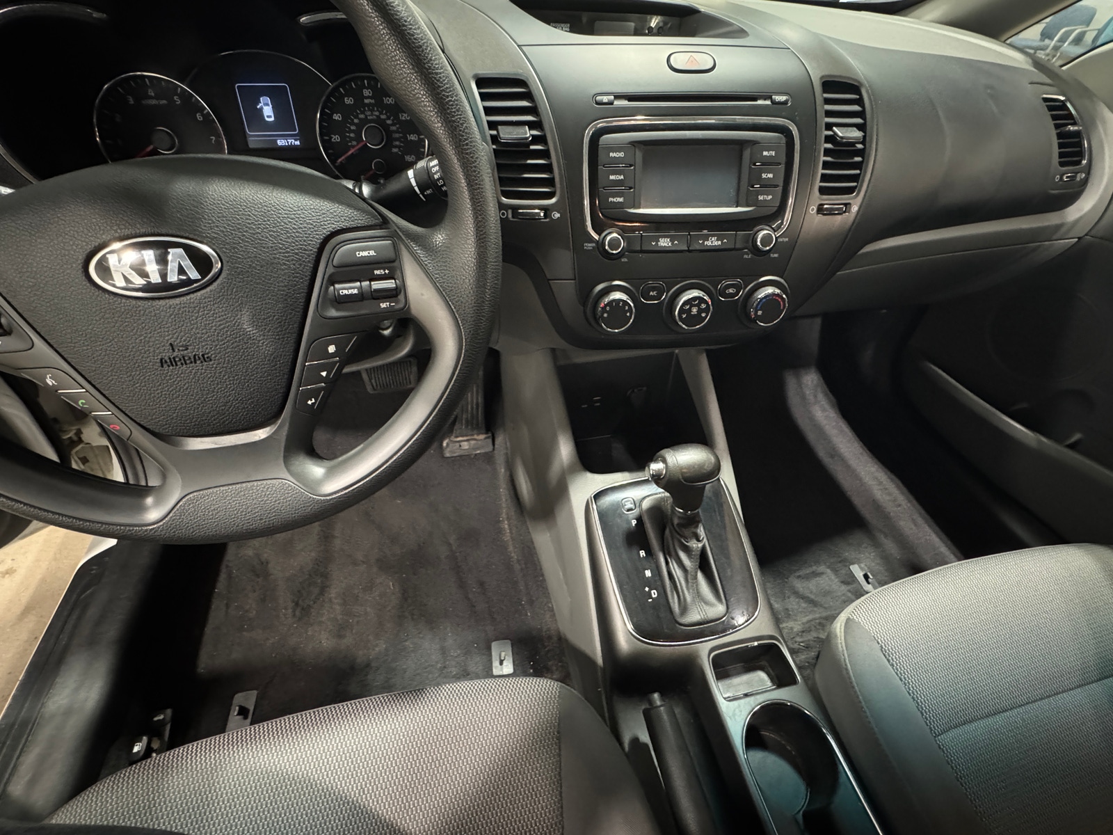 Thumbnail: 2018 Kia Forte - 3