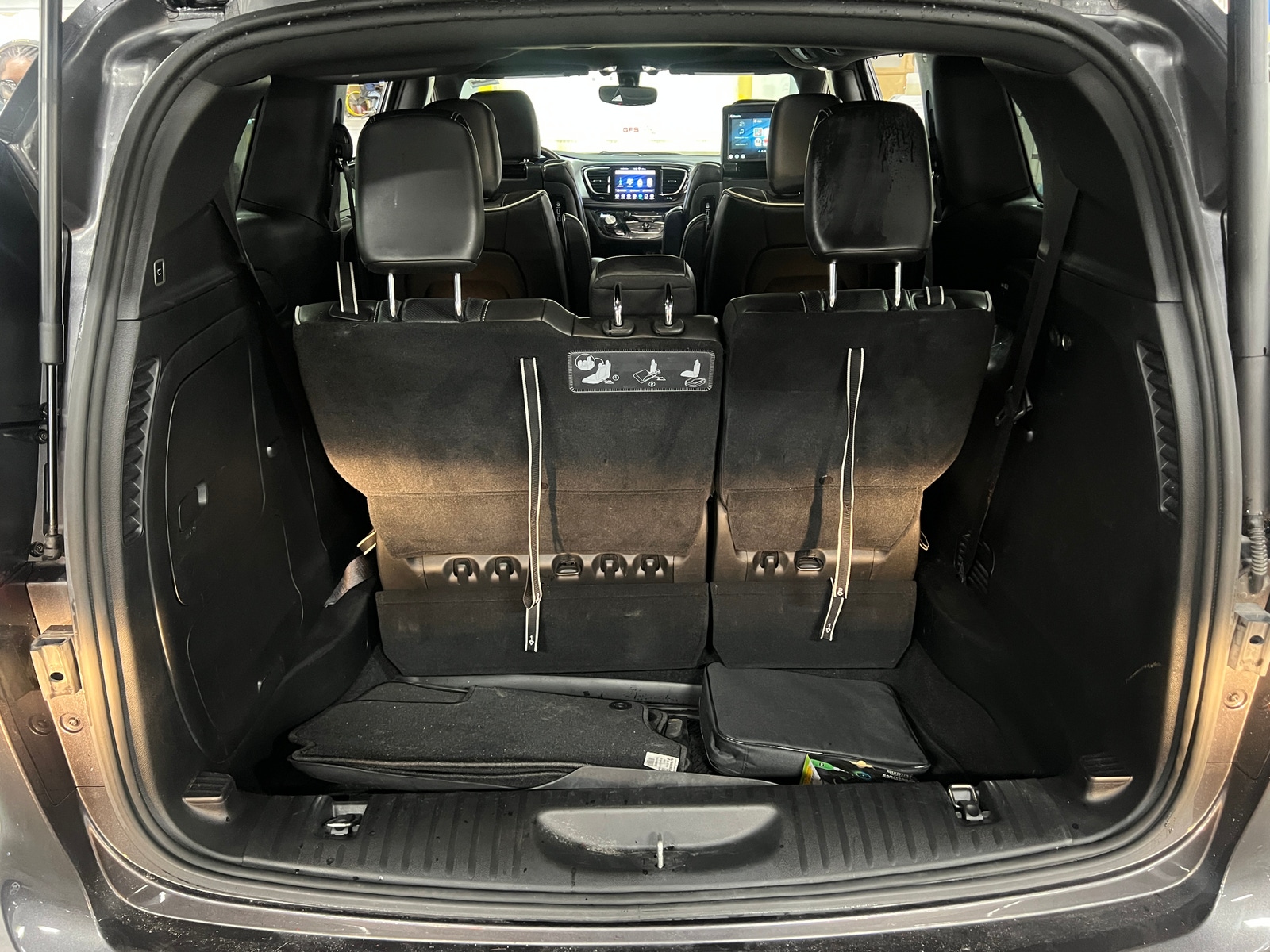 Thumbnail: 2020 Chrysler Pacifica - 6