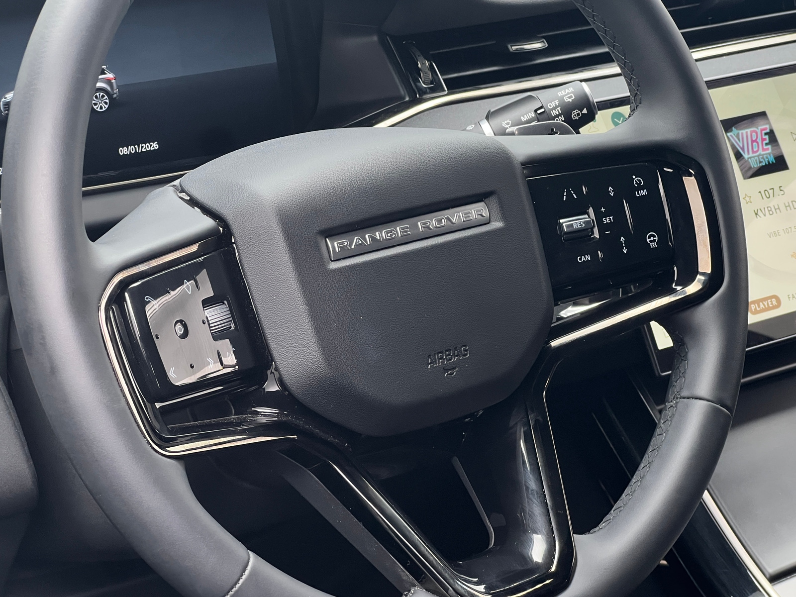 Thumbnail: 2024 Land Rover Range Rover Evoque - 4