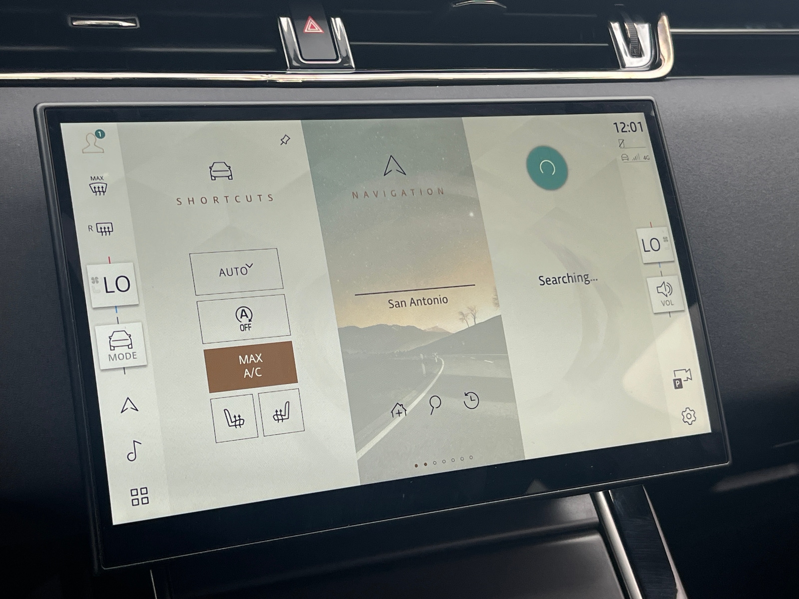 Thumbnail: 2024 Land Rover Range Rover Evoque - 3