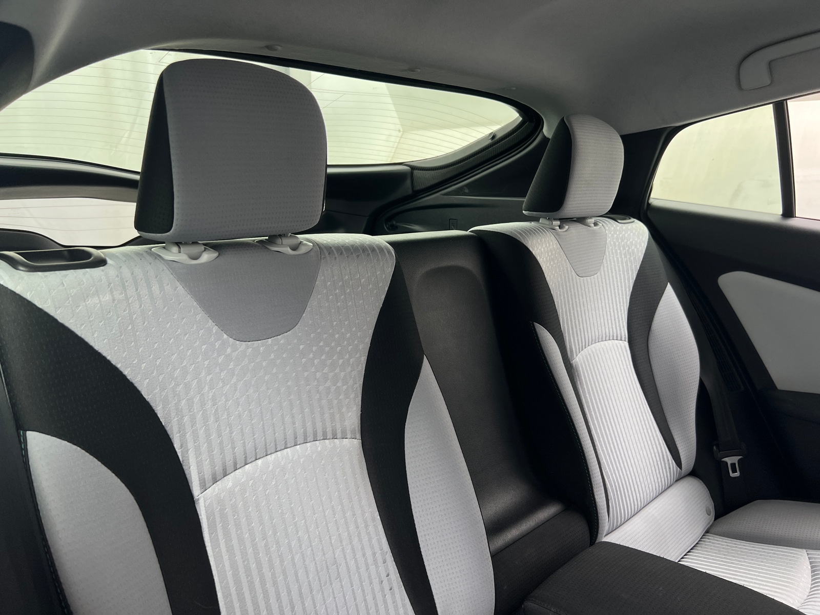 Thumbnail: 2018 Toyota Prius Prime - 6