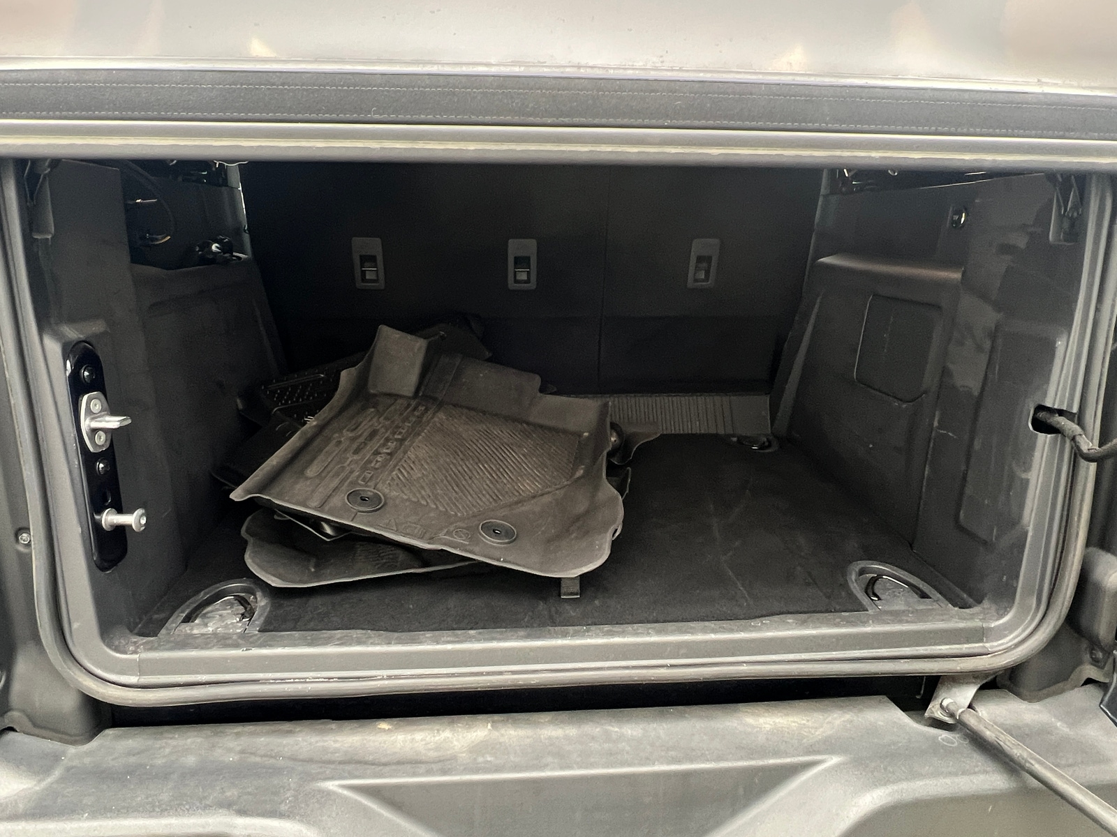 Thumbnail: 2021 Ford Bronco - 7