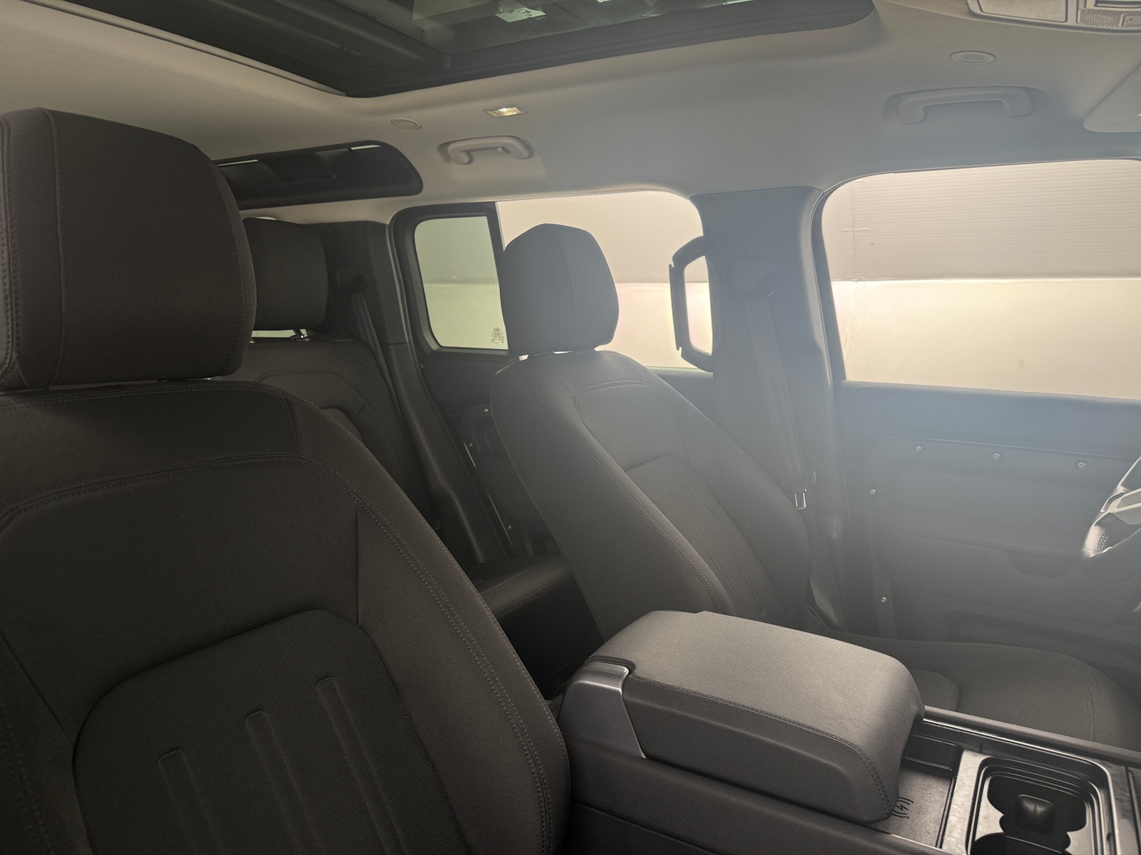 Thumbnail: 2020 Land Rover Defender - 2