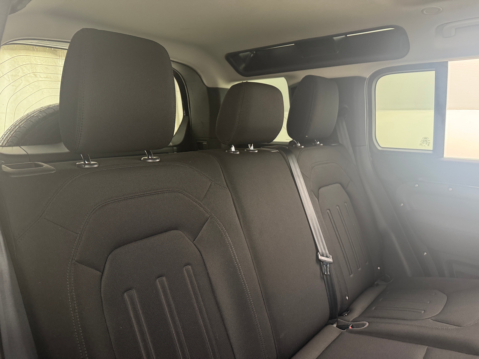 Thumbnail: 2020 Land Rover Defender - 6