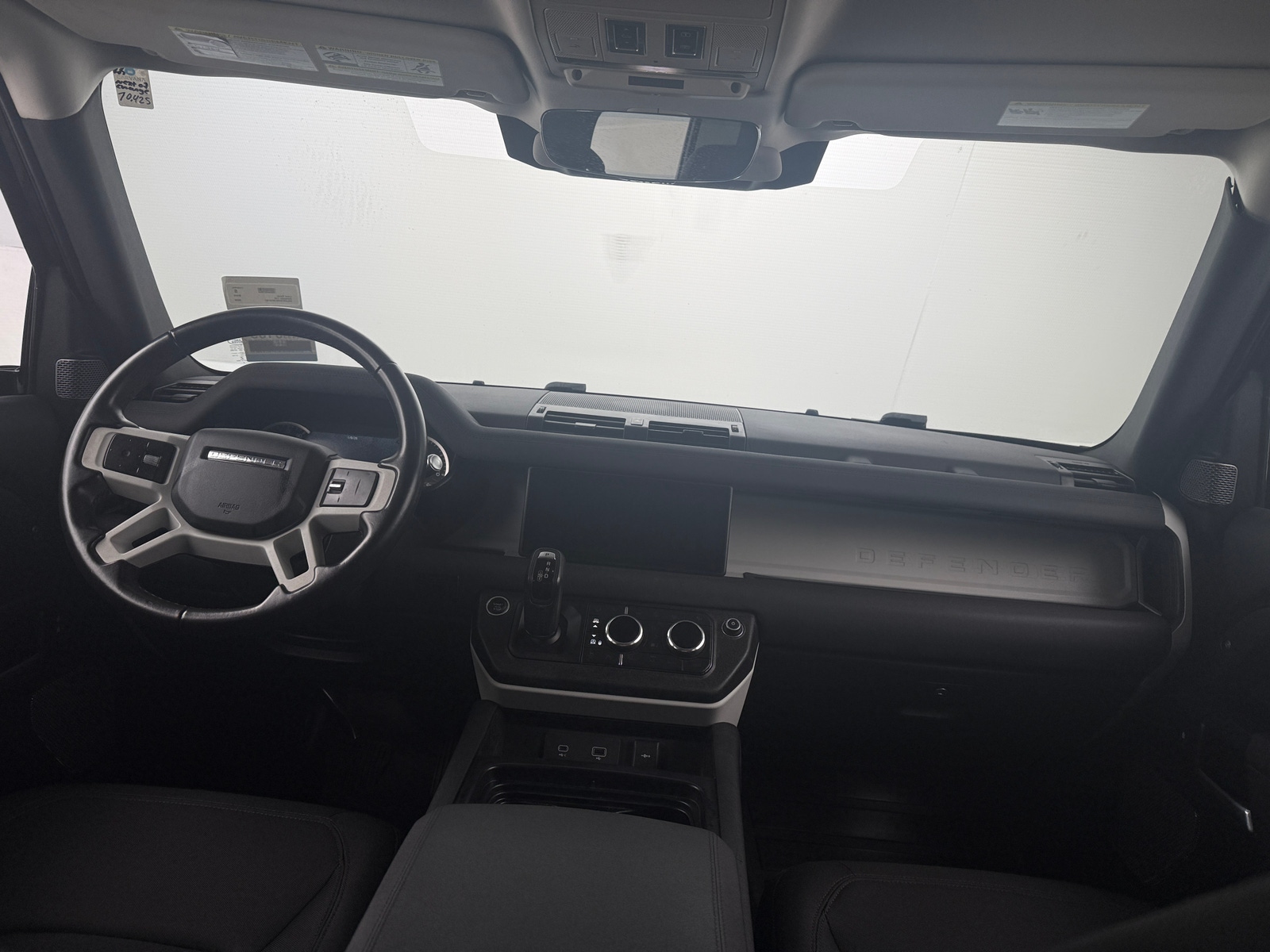 Thumbnail: 2020 Land Rover Defender - 3