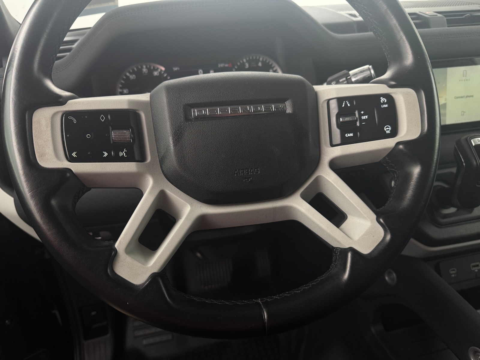 Thumbnail: 2020 Land Rover Defender - 5