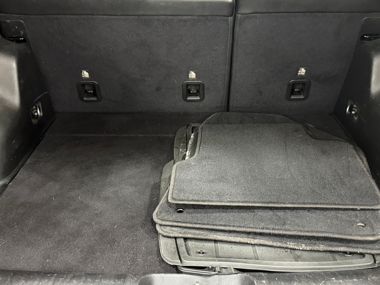 Thumbnail: 2019 Jeep Cherokee - 6