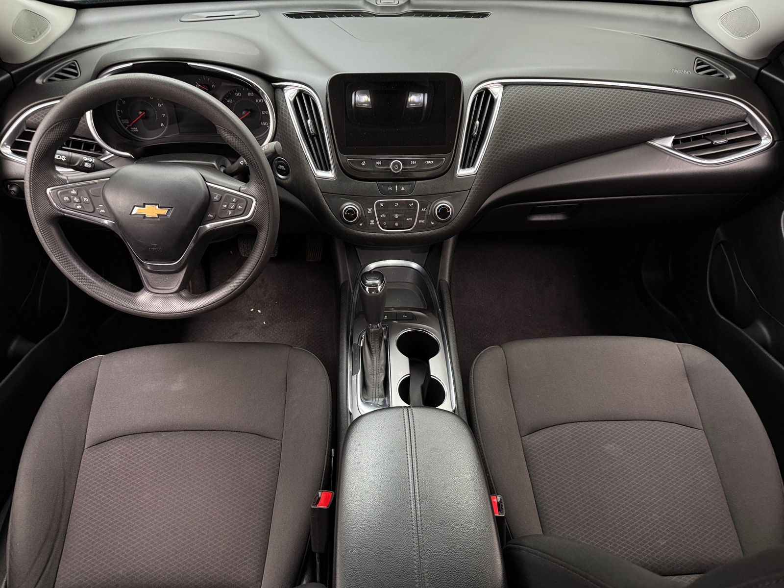 Thumbnail: 2020 Chevrolet Malibu - 3