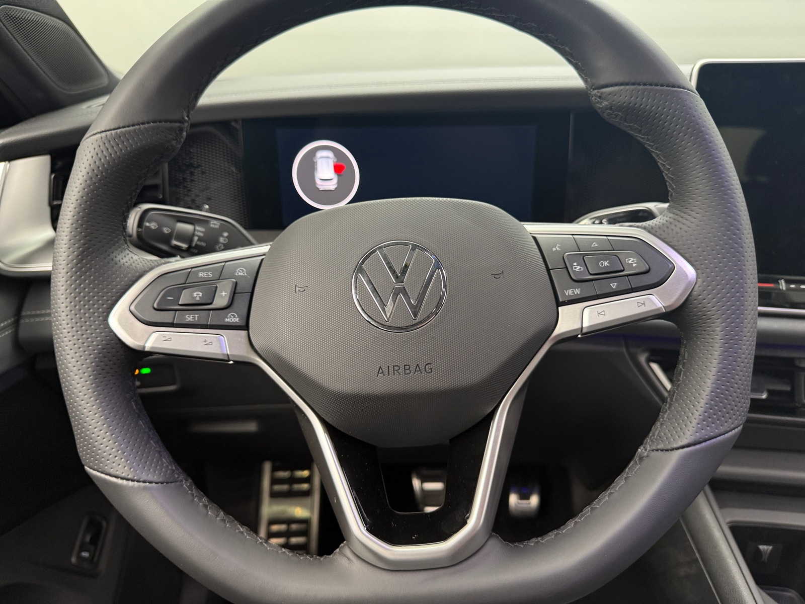 Thumbnail: 2025 Volkswagen Tiguan - 4