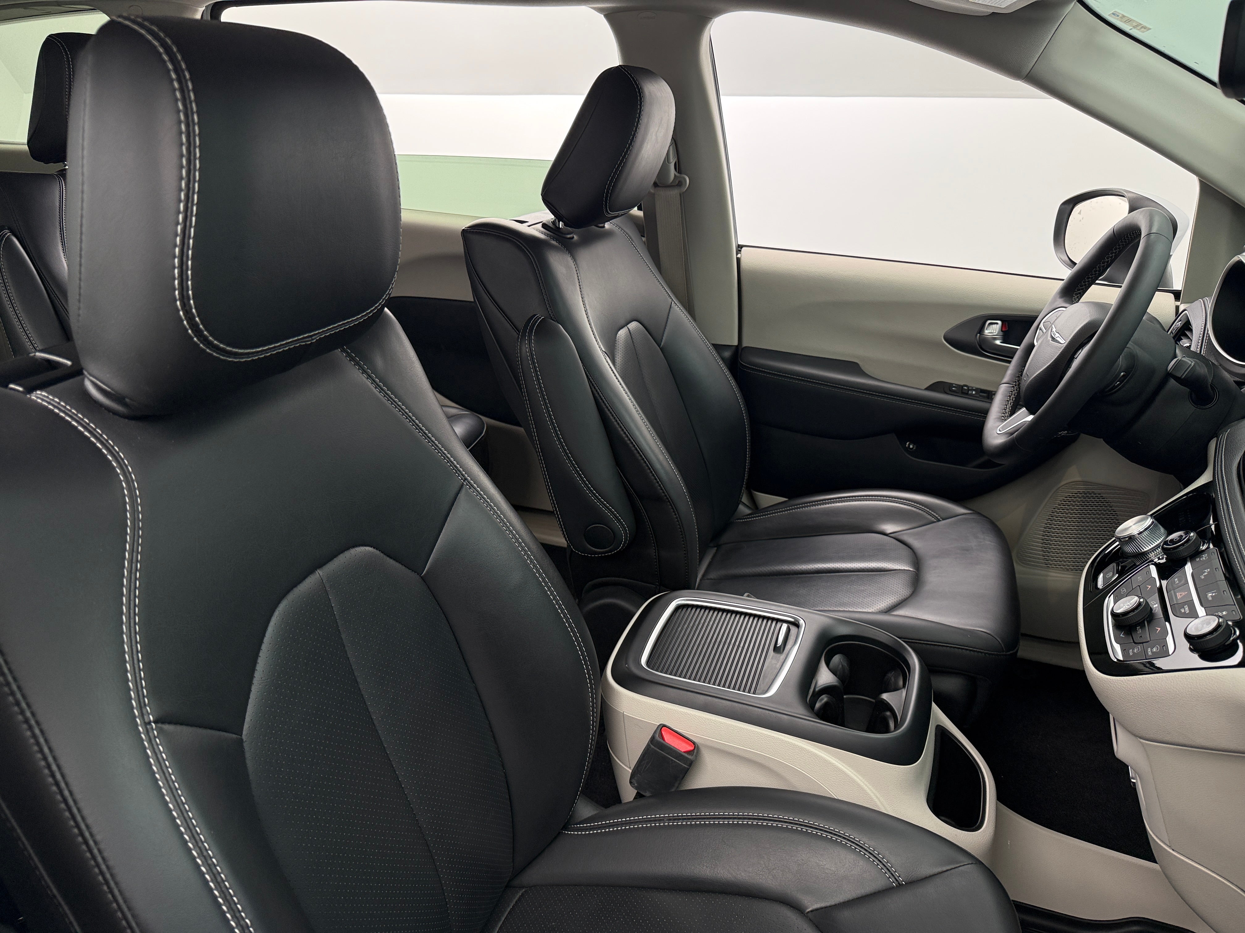 2023 Chrysler Pacifica Hybrid