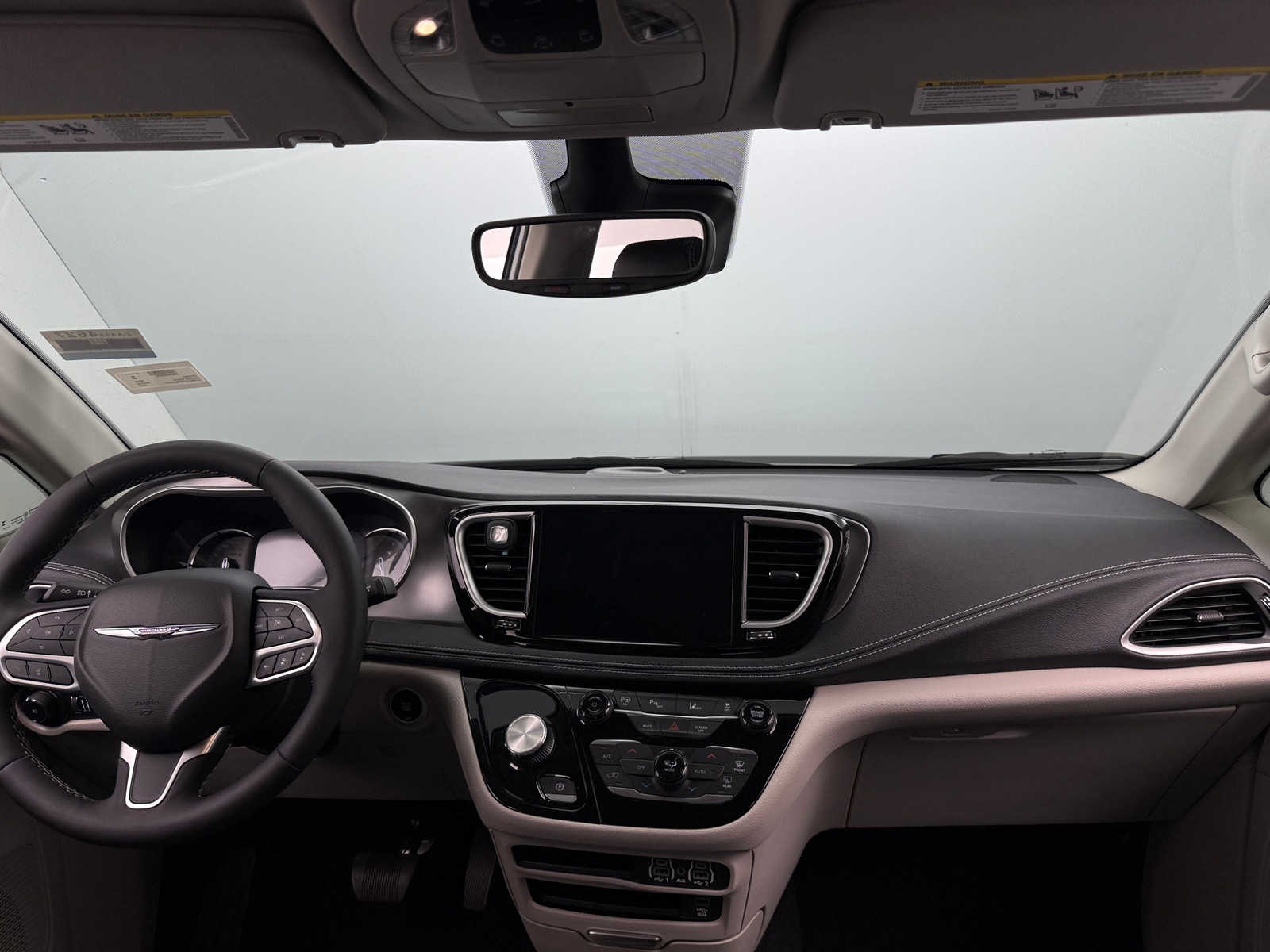 Thumbnail: 2023 Chrysler Pacifica - 2