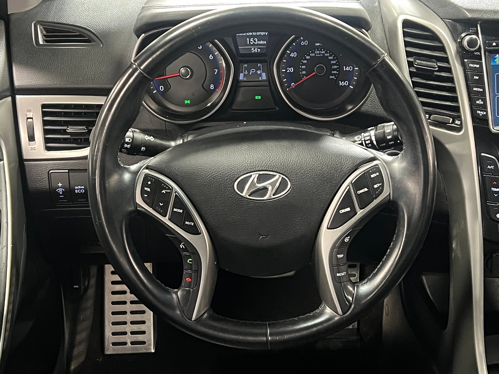 Thumbnail: 2014 Hyundai Elantra - 4