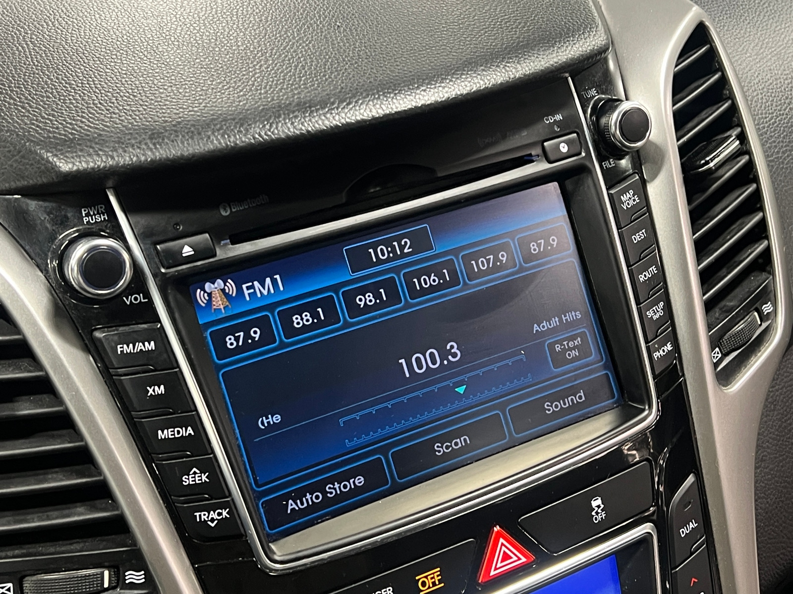 Thumbnail: 2014 Hyundai Elantra - 3