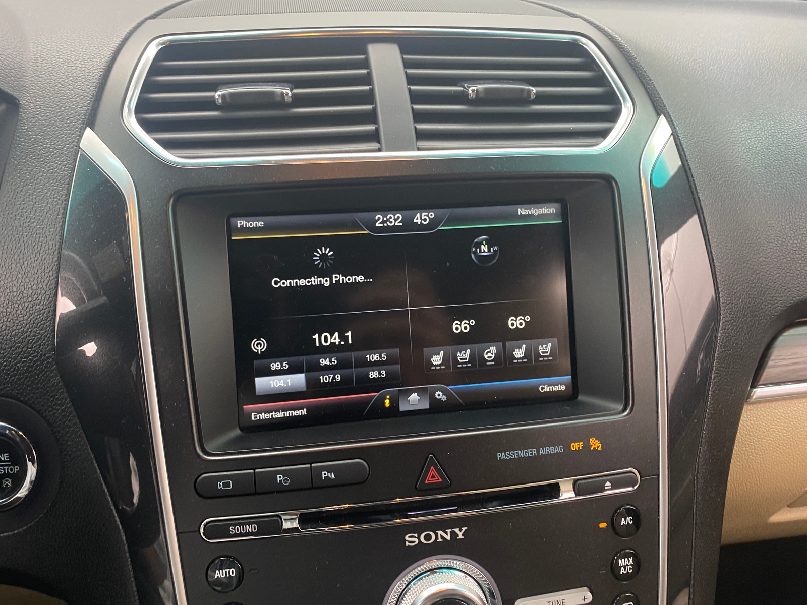 Thumbnail: 2016 Ford Explorer - 3