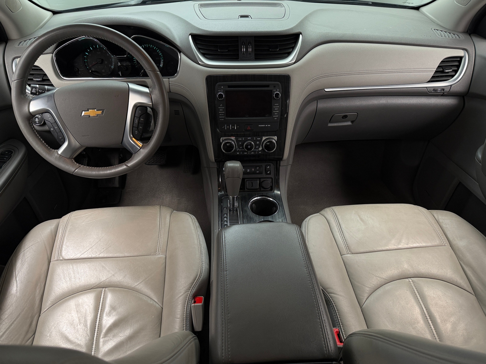 Thumbnail: 2017 Chevrolet Traverse - 3