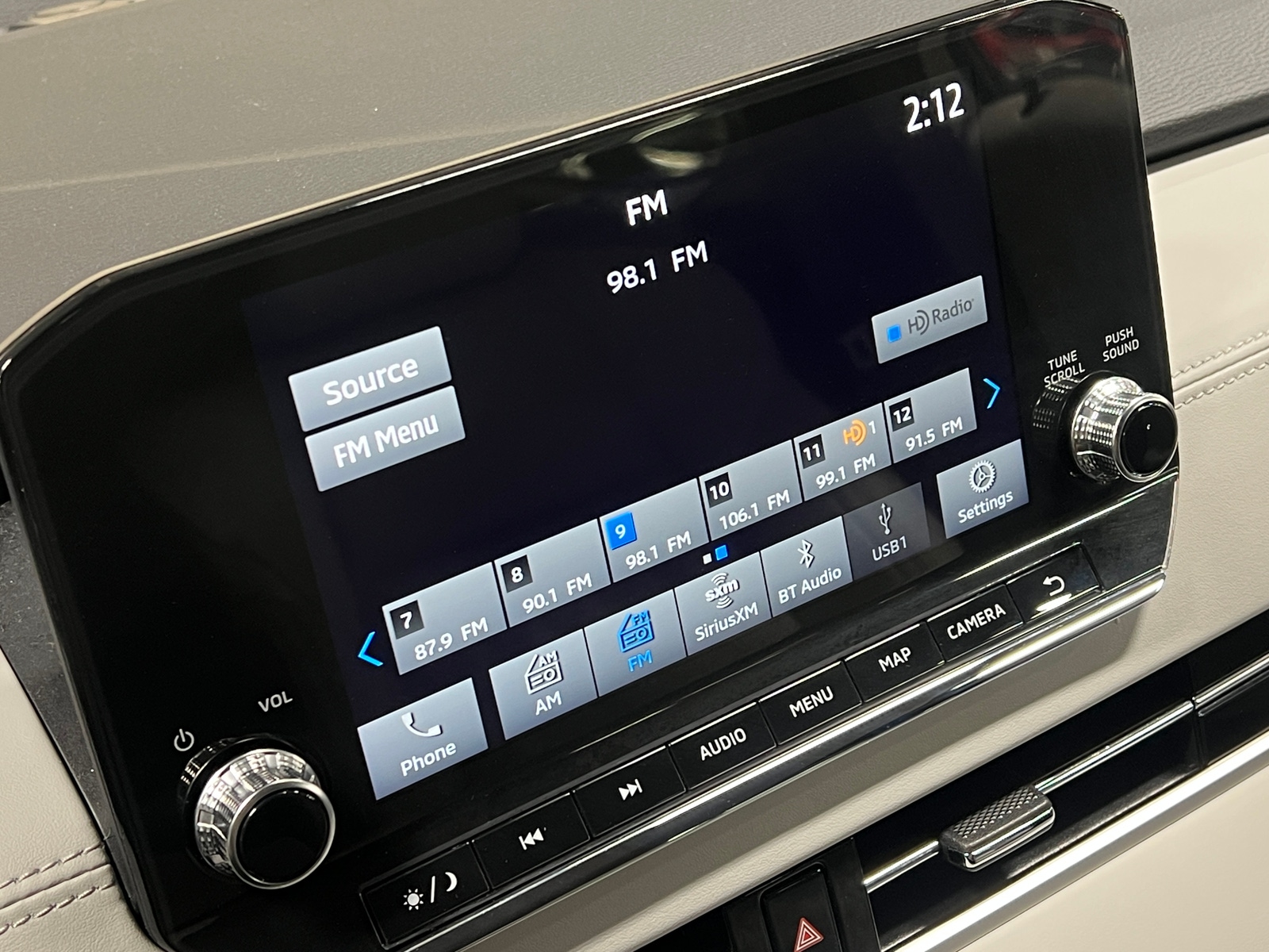 Thumbnail: 2024 Mitsubishi Outlander - 3