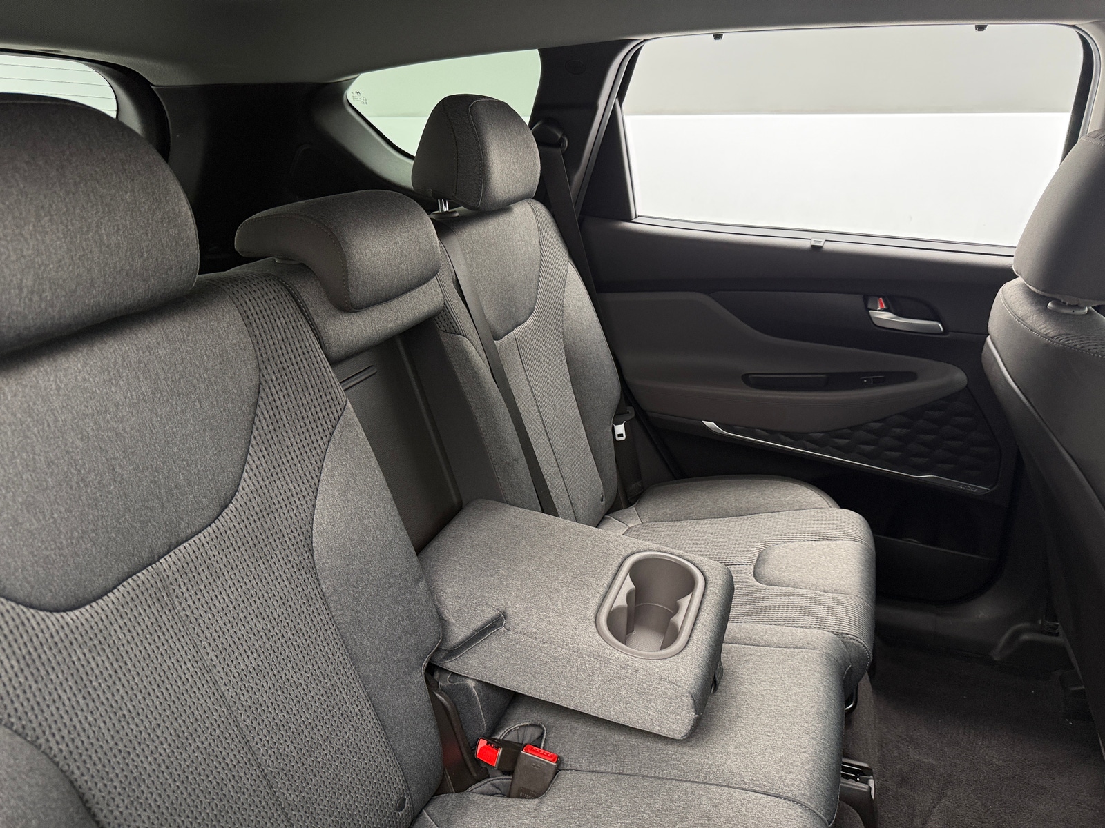 Thumbnail: 2019 Hyundai Santa Fe - 6