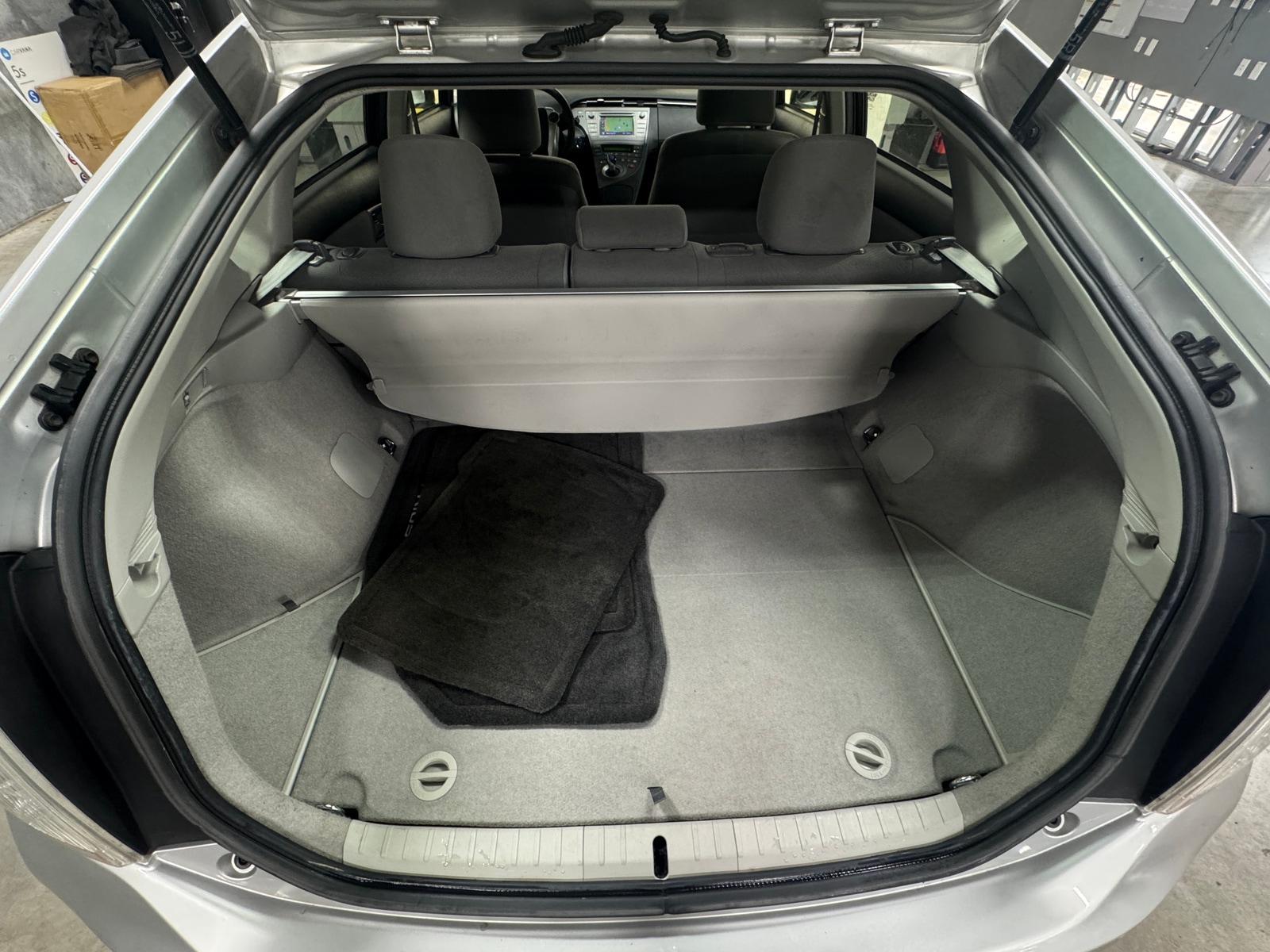 Thumbnail: 2013 Toyota Prius - 7