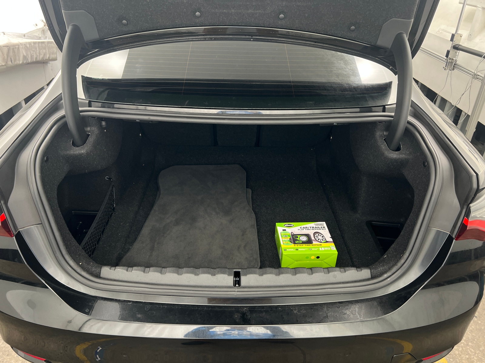 Thumbnail: 2025 BMW 4 Series - 4