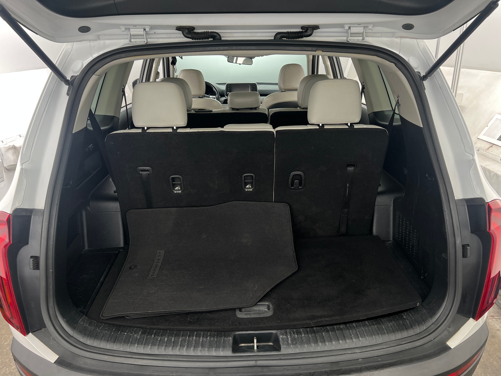 Thumbnail: 2020 Kia Telluride - 6