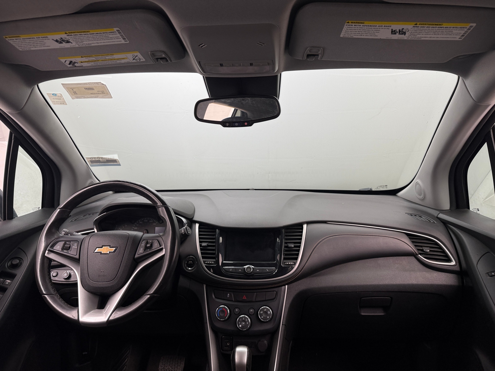 Thumbnail: 2018 Chevrolet Trax - 3