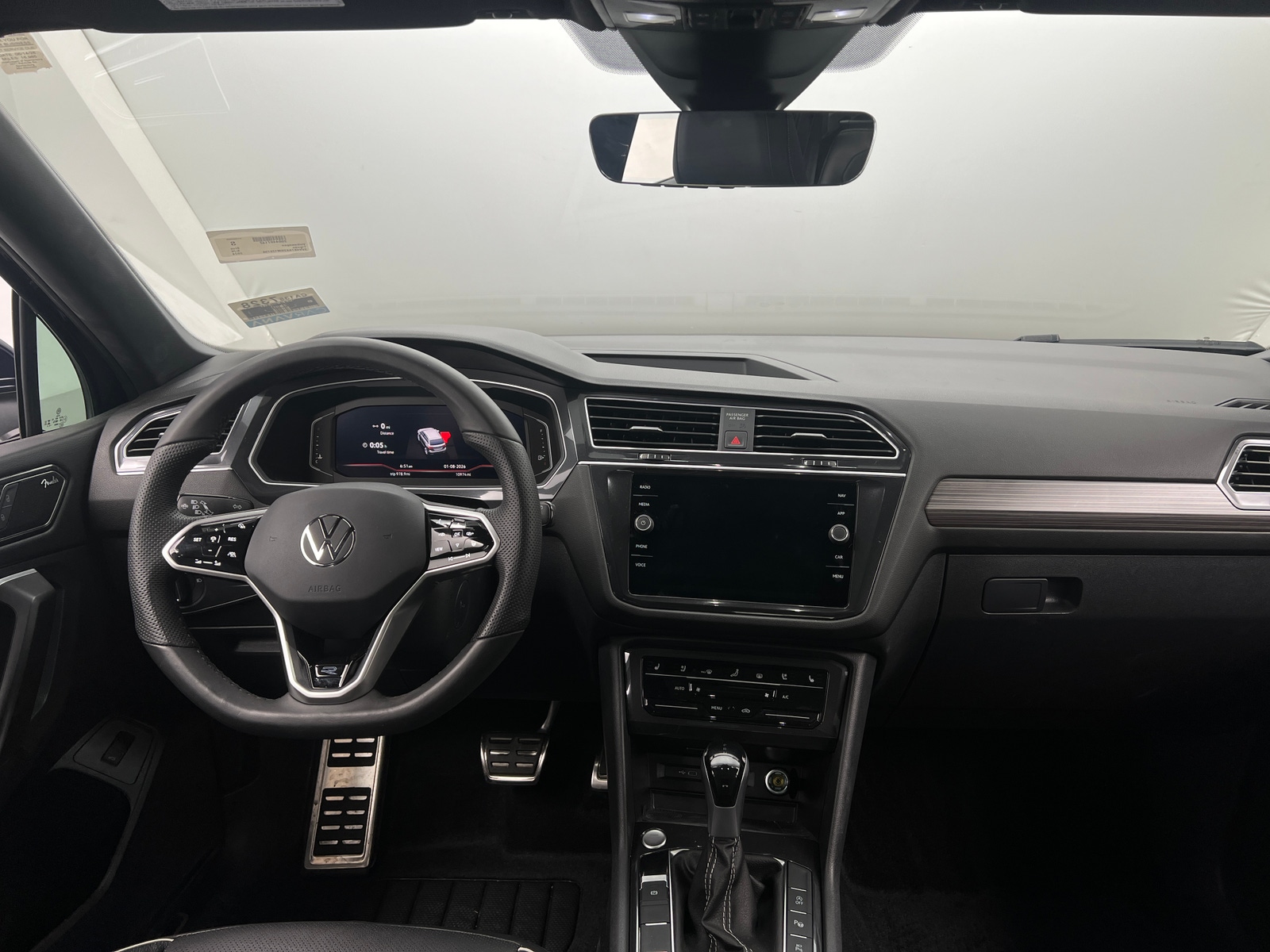 Thumbnail: 2024 Volkswagen Tiguan - 2