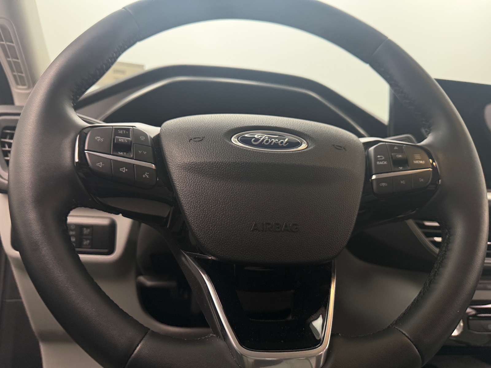 Thumbnail: 2025 Ford Escape - 4