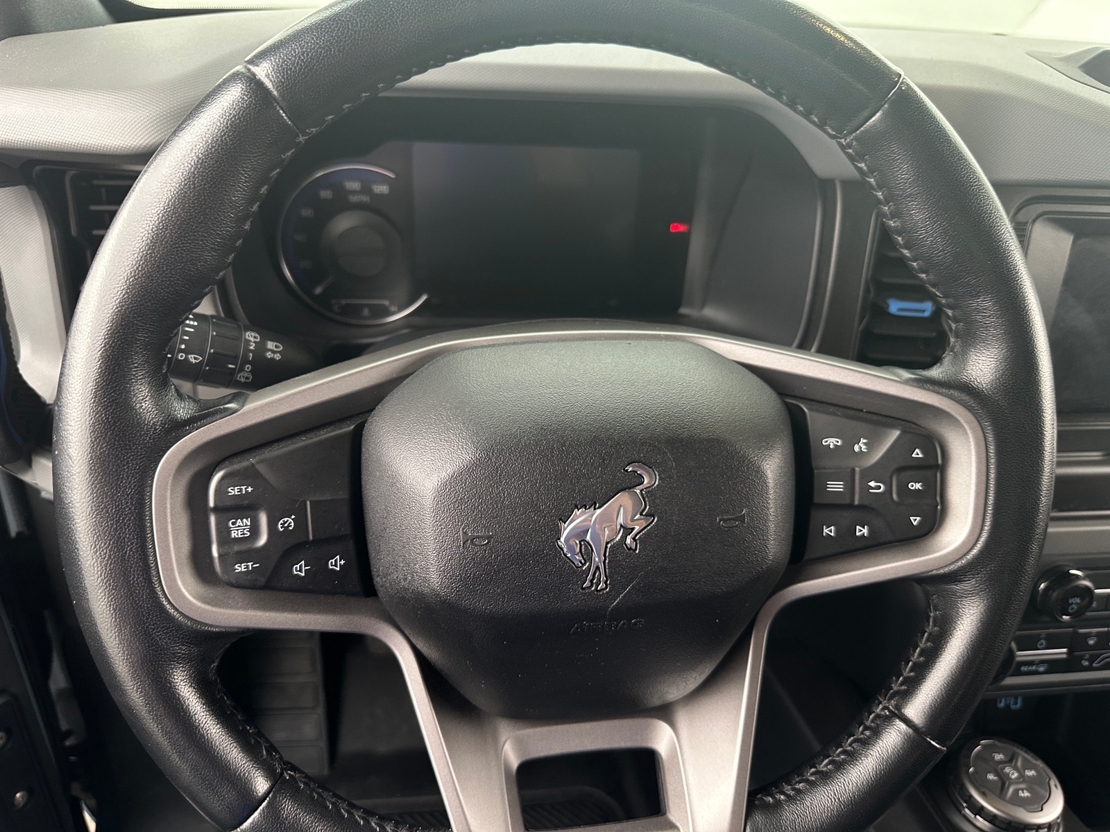 Thumbnail: 2022 Ford Bronco - 4