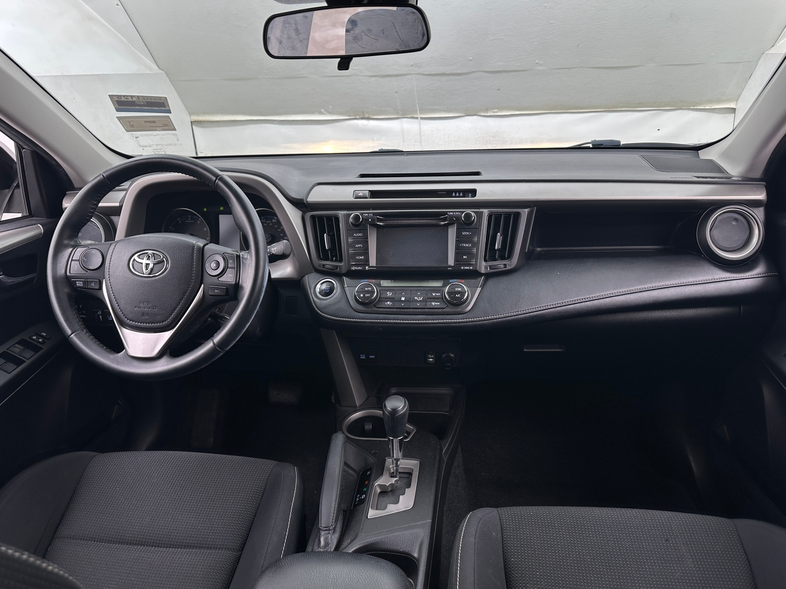 Thumbnail: 2018 Toyota RAV4 - 3