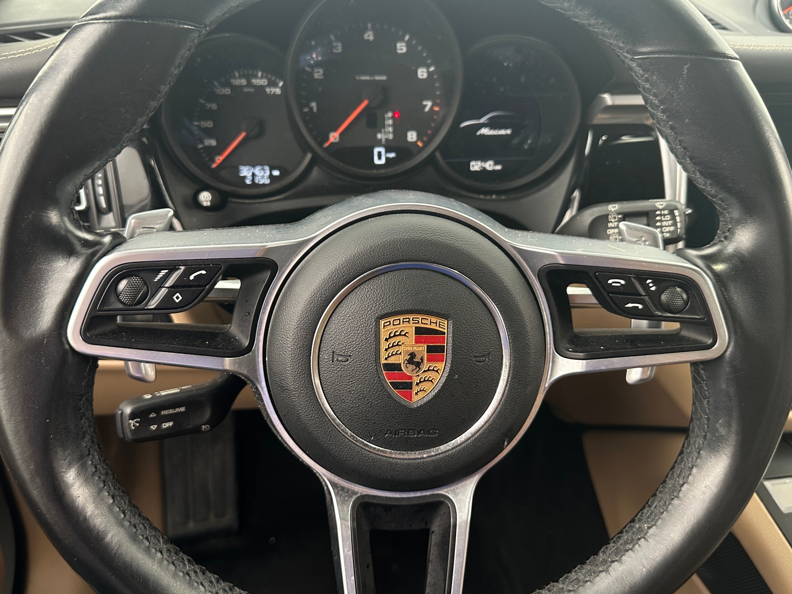 Thumbnail: 2020 Porsche Macan - 4