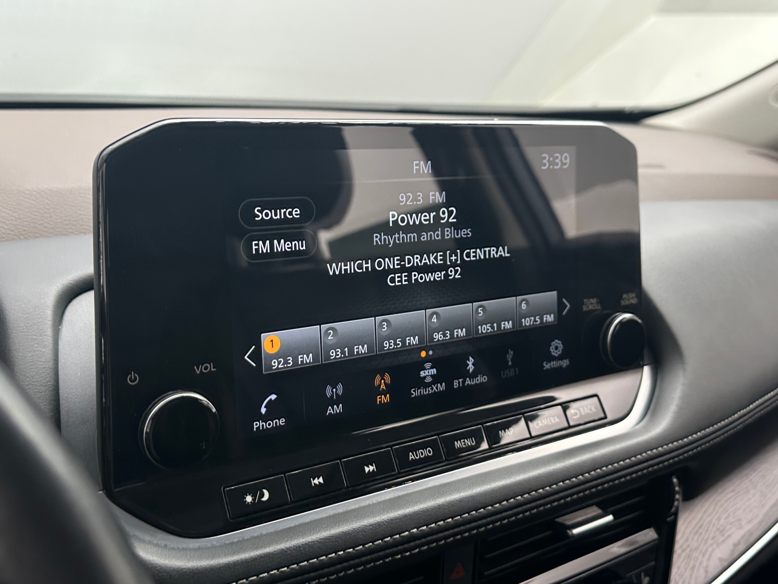 Thumbnail: 2023 Nissan Rogue - 3