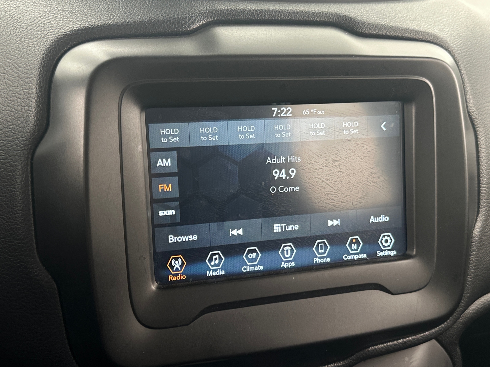 Thumbnail: 2019 Jeep Renegade - 4