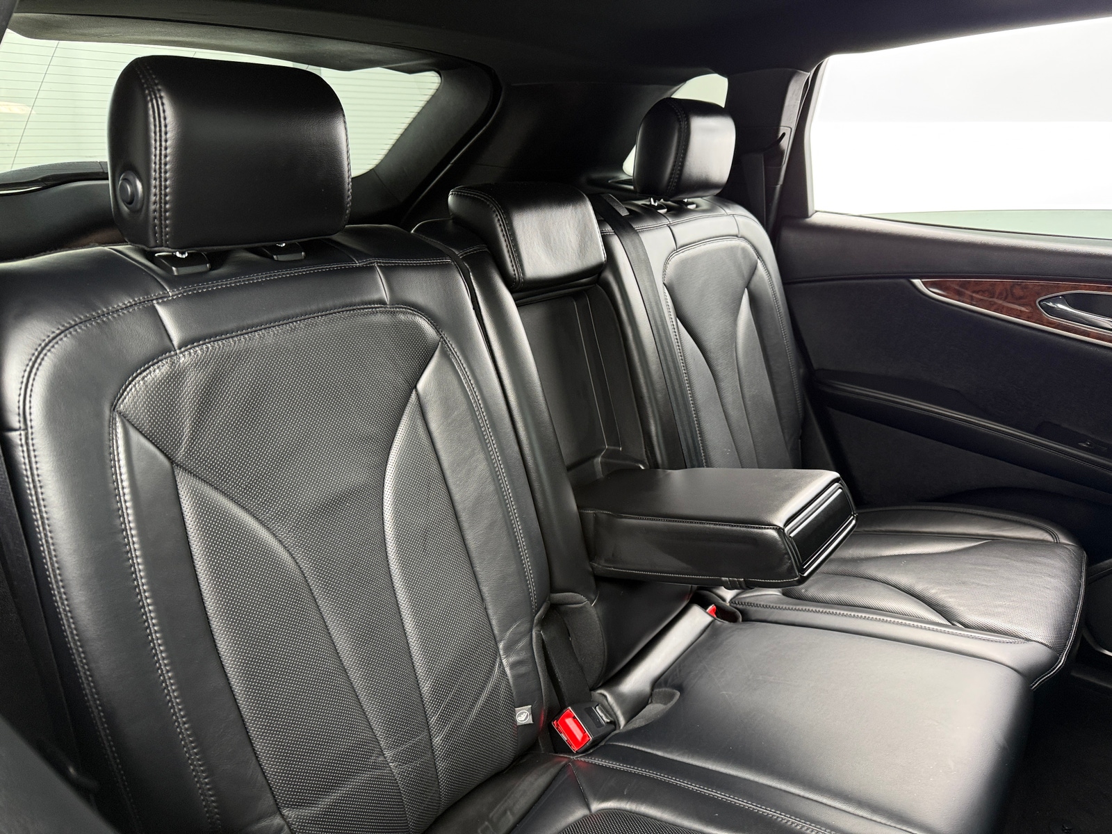 Thumbnail: 2019 Lincoln Nautilus - 5