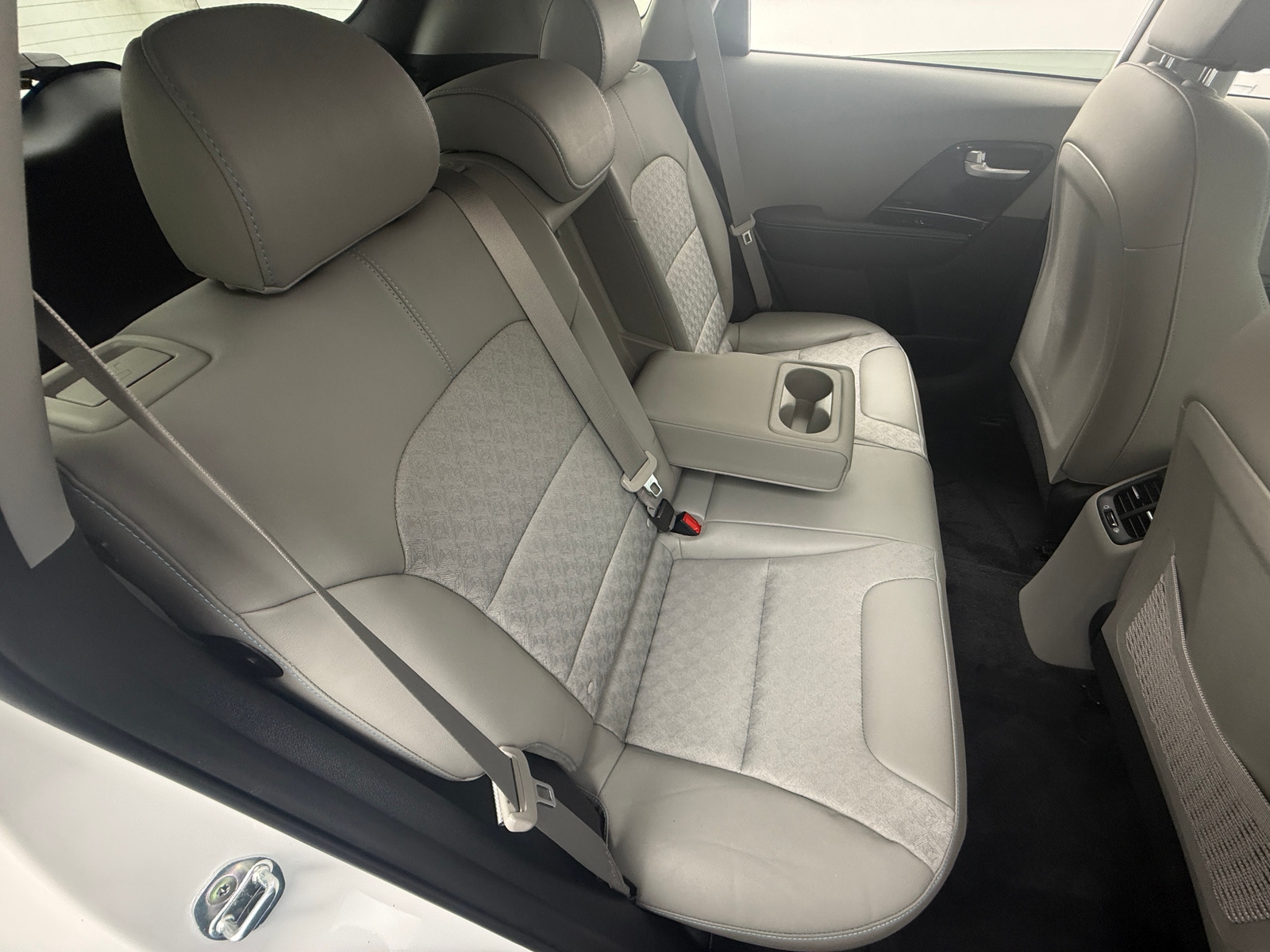 Thumbnail: 2020 Kia Niro - 6