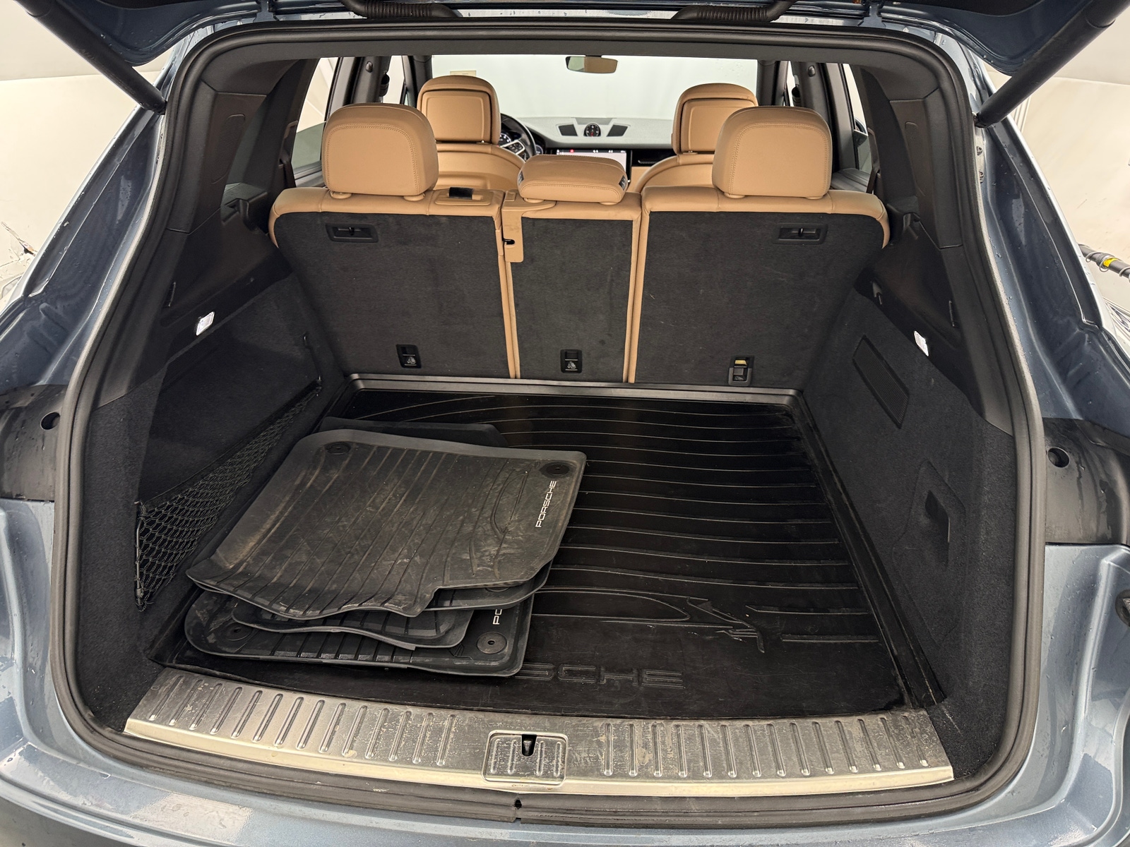 Thumbnail: 2019 Porsche Cayenne - 6