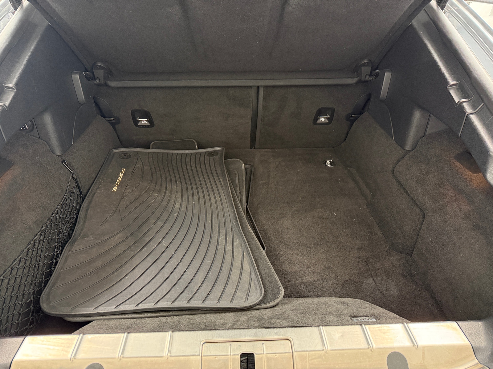 Thumbnail: 2016 Porsche Panamera - 6