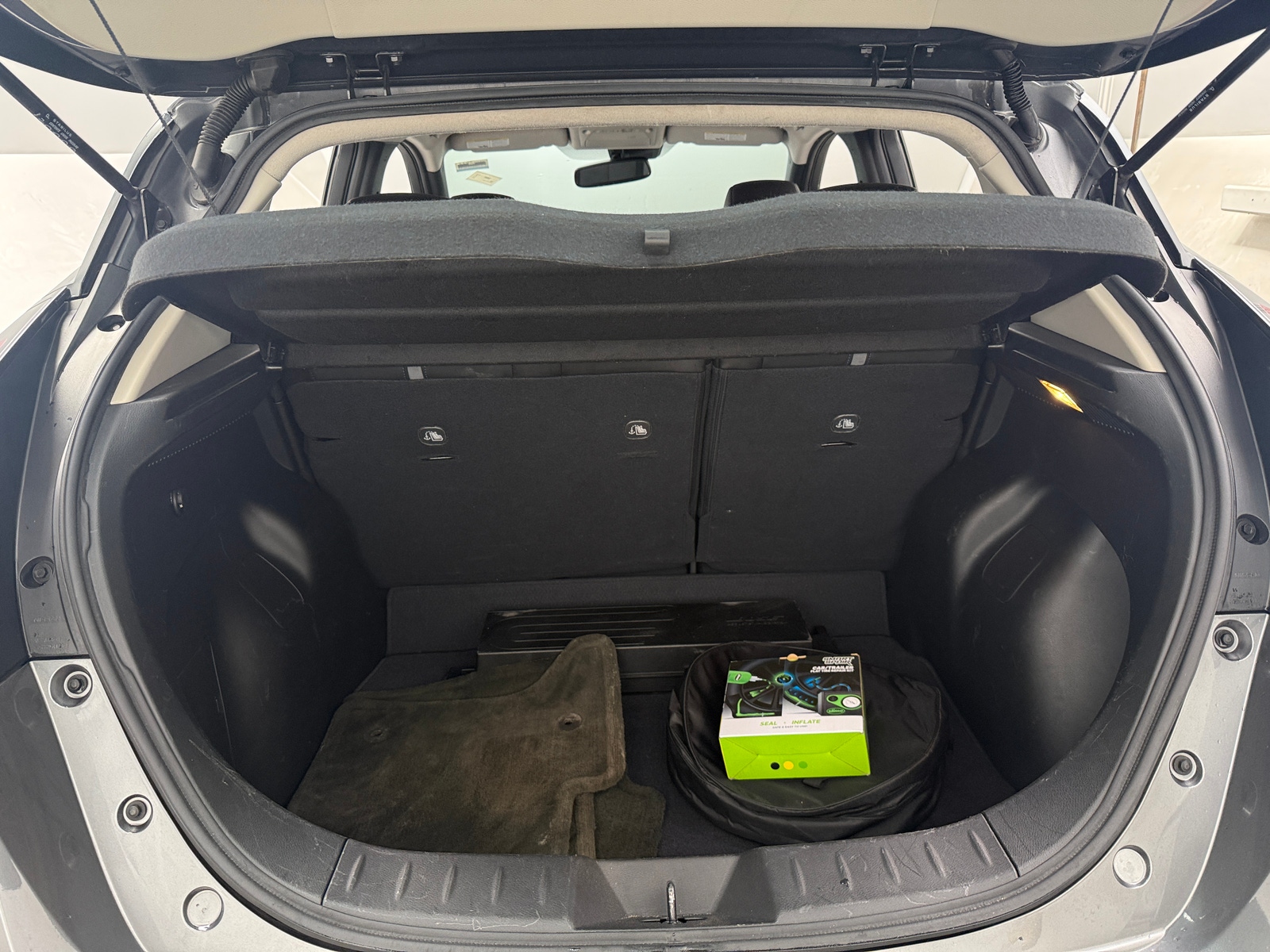 Thumbnail: 2020 Nissan Leaf - 6